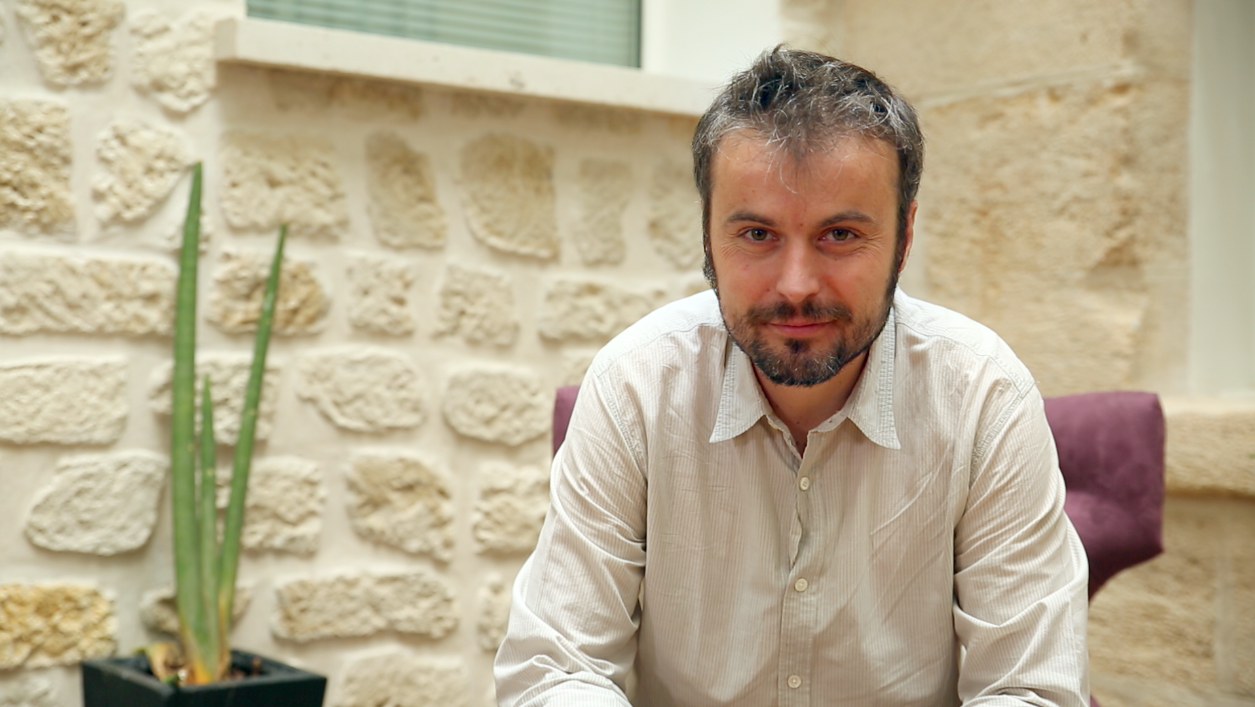 La Banque Postale throws in the towel and sells KissKissBankBank to ULULE