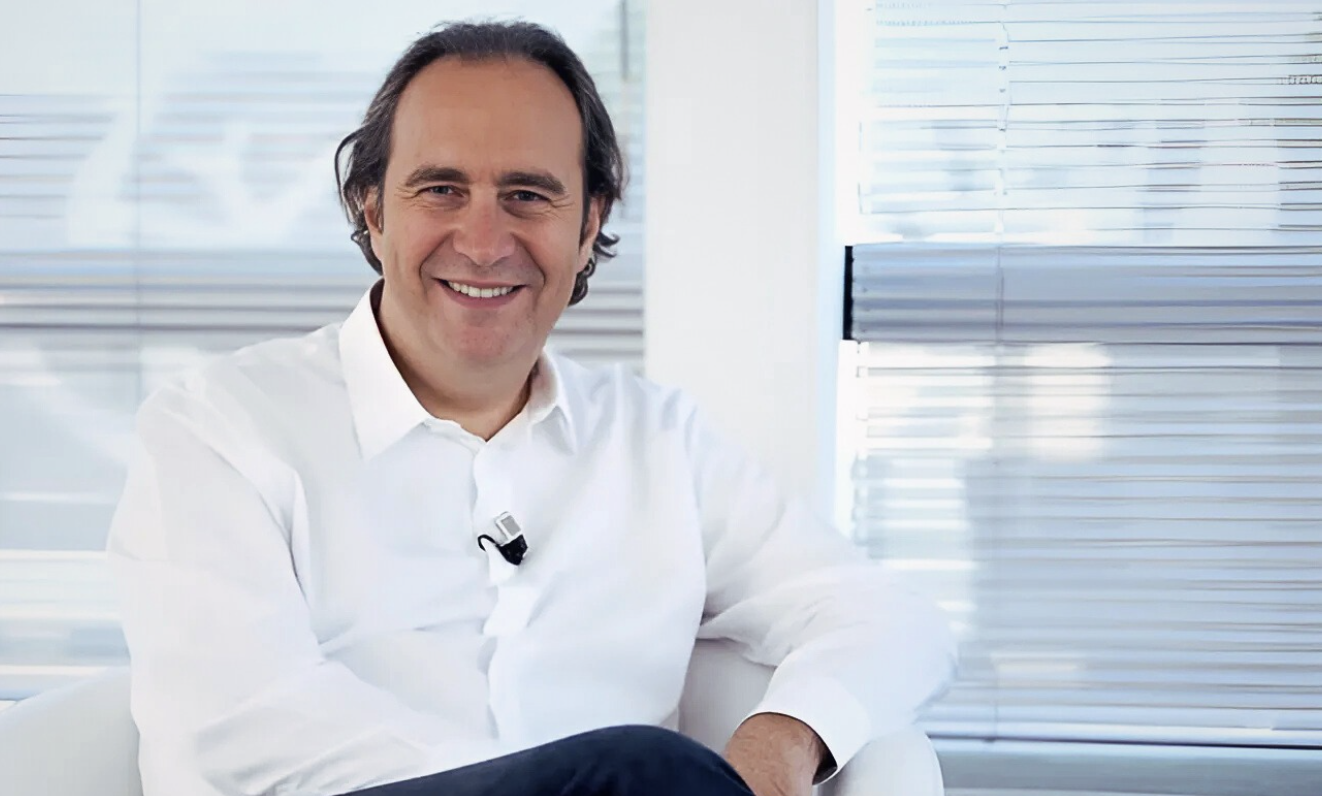 Xavier Niel warns European AI startups / Brendan Carr, new face of the FCC under Trump / Fundraising…