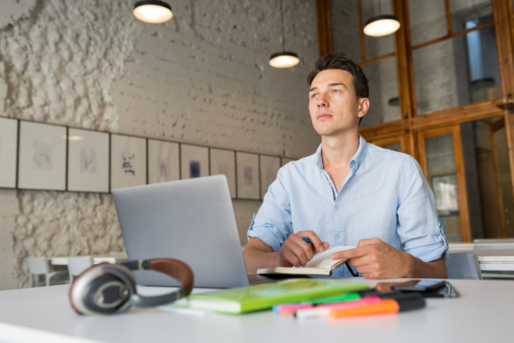 Freelance or individual business: which status to choose in 2025?