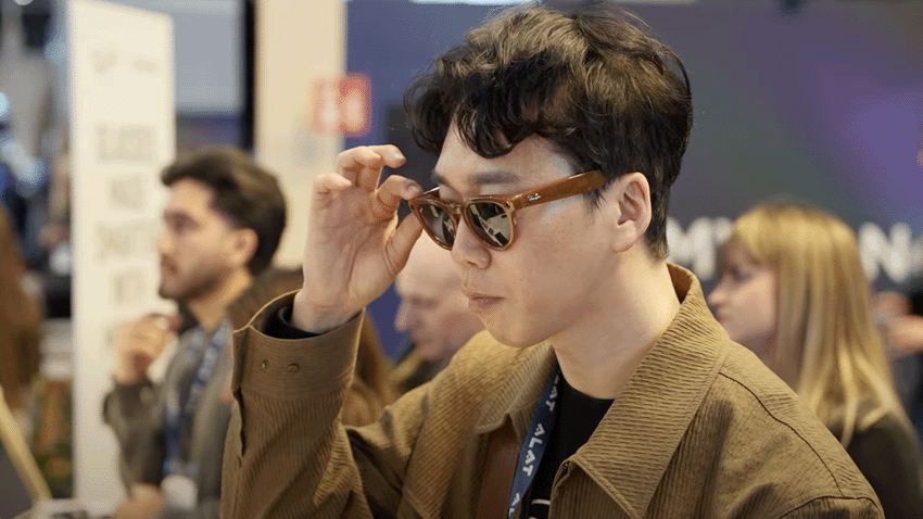On the product side, what assessment for the 2025 edition of the Mobile World Congress?