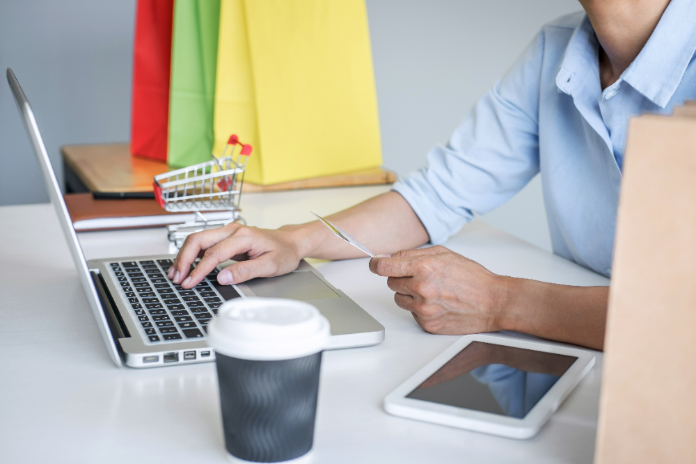 How to transform your e-commerce into an essential brand?