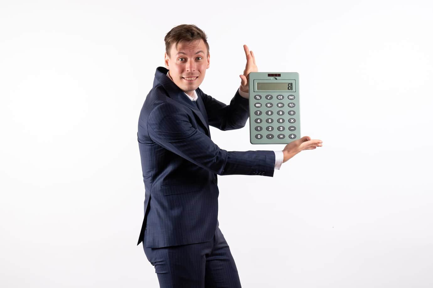 Create a low -volume sales model but with high margin: conditions of success