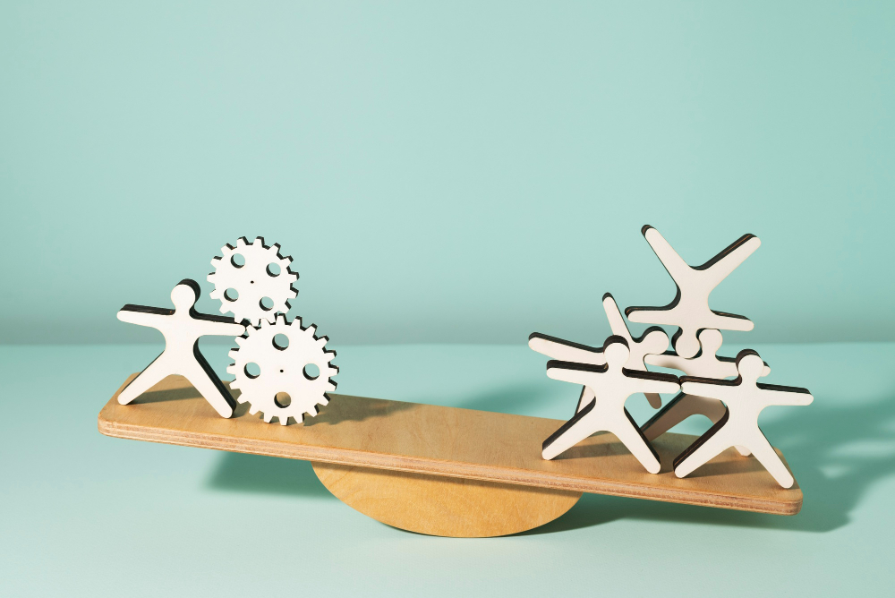 Do better without doing more: the bet of stability against over-optimization