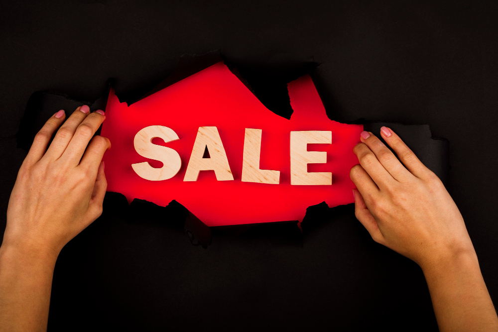 Sell ​​with long time limits but without discount: time enhancement strategy