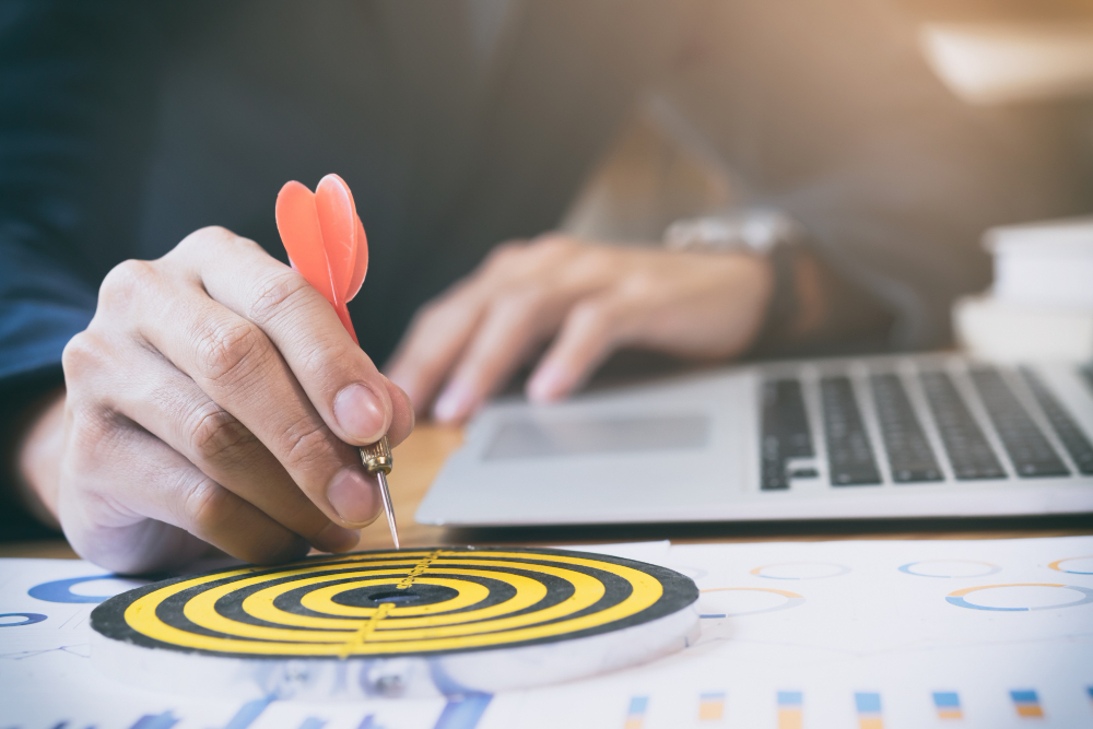 Base the annual strategy on the inconsistencies of the field