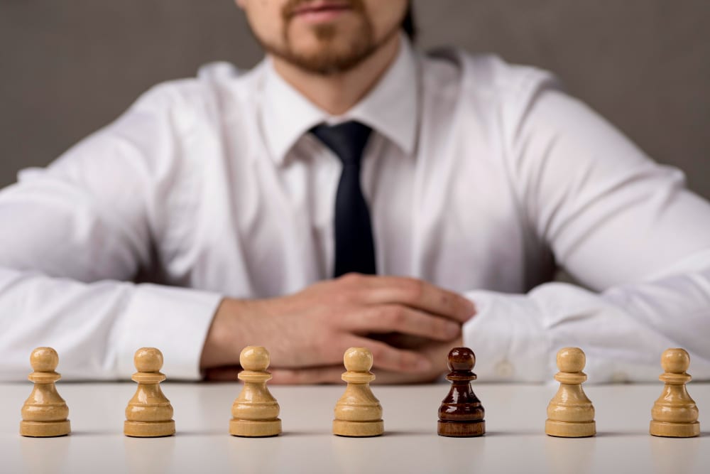 Direct without getting lost: building leadership aligned with its deep values