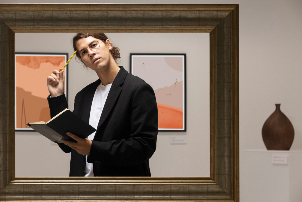 Manage as an artist: intuition, creativity and constructive disobedience