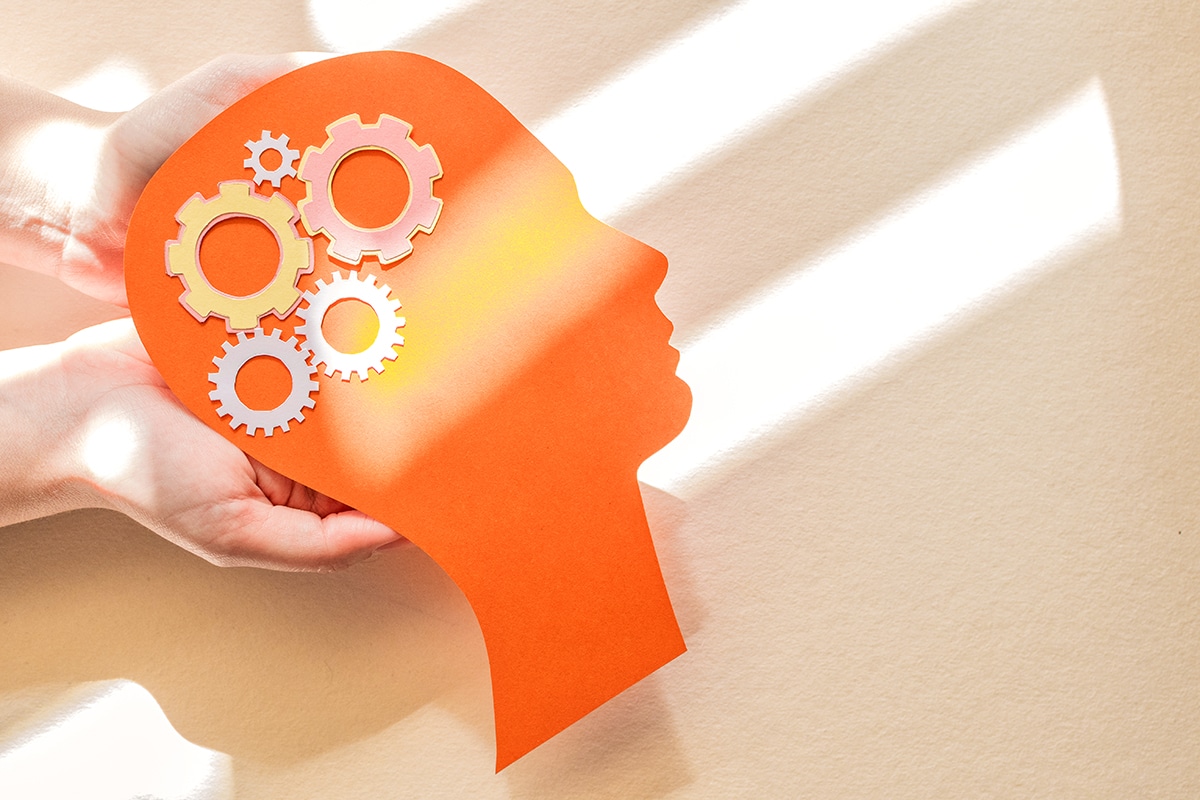Survive yourself: the invisible management of the ego in key moments