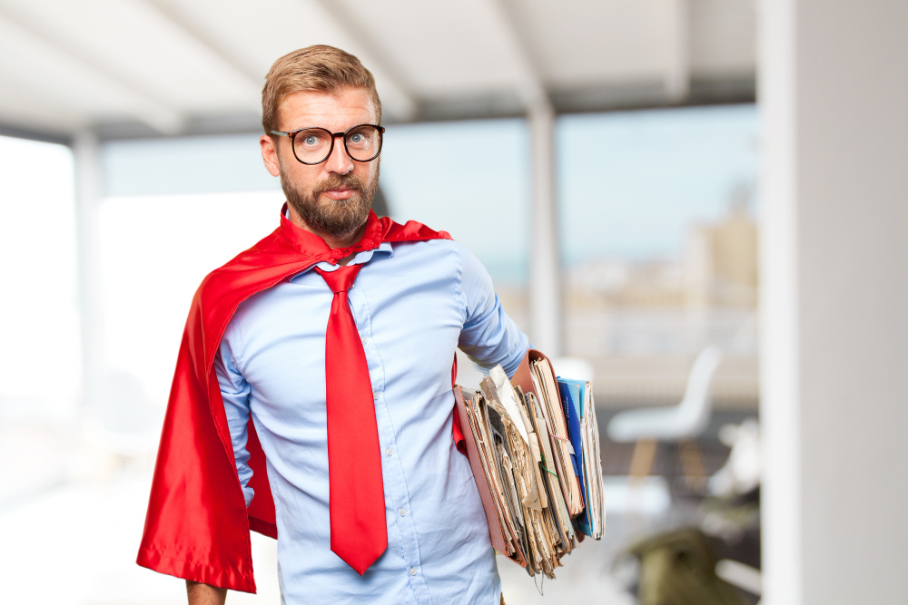 The end of the manager-hero: to distributed and organic organizations