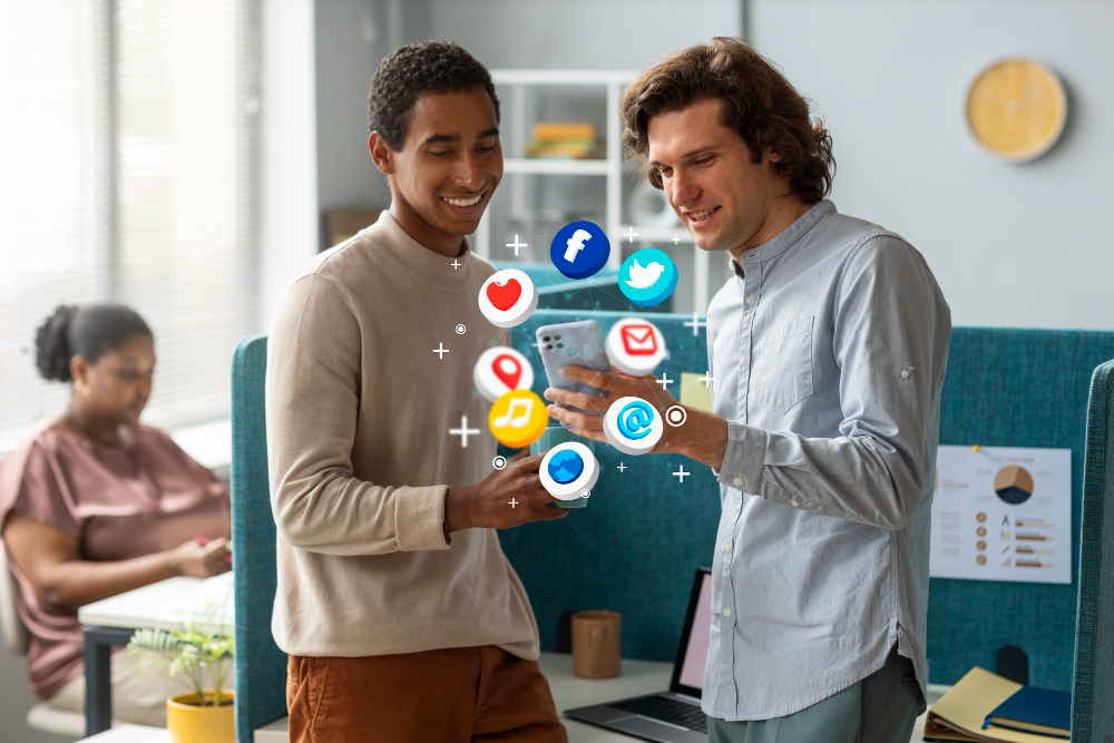 Social networks and businesses: how to transform digital into real leverage