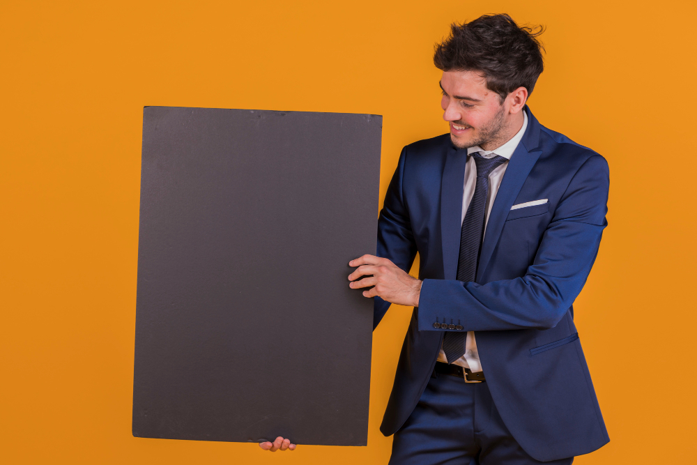 Attention is no longer snatched away, it is tamed: the dilemma of forced advertising