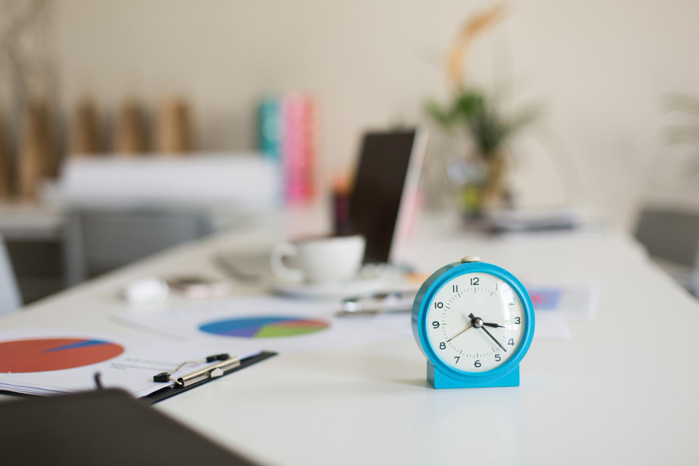 The transition to summer time, a crash test of entrepreneurial resilience
