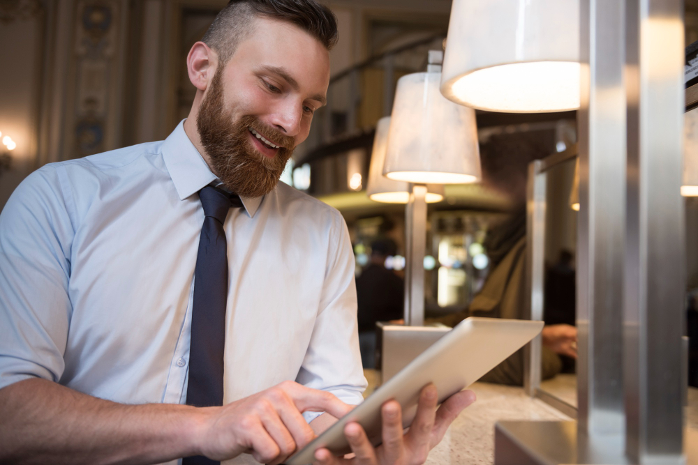 The era of hyper-relationship: why the human factor has become the new digital luxury