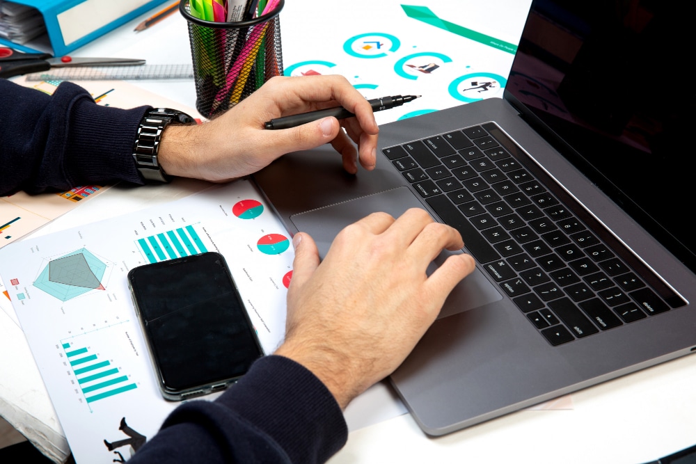 Boost your cash flow without raising funds: the art of modern bootstrapping