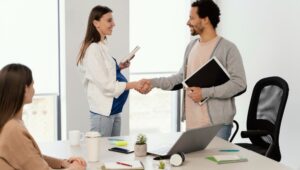 Onboarding in SMEs: the ultimate HR checklist for a successful onboarding