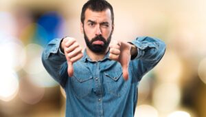 When the bad buzz hits: anatomy and survival of reputation crises among entrepreneurs